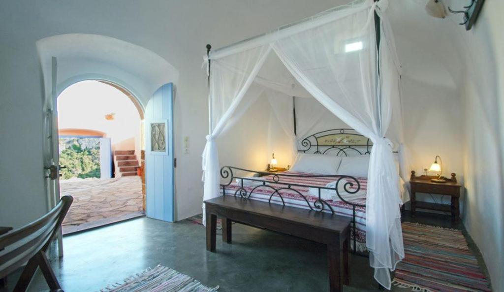Mitáta Abramis Rooms מראה חיצוני תמונה