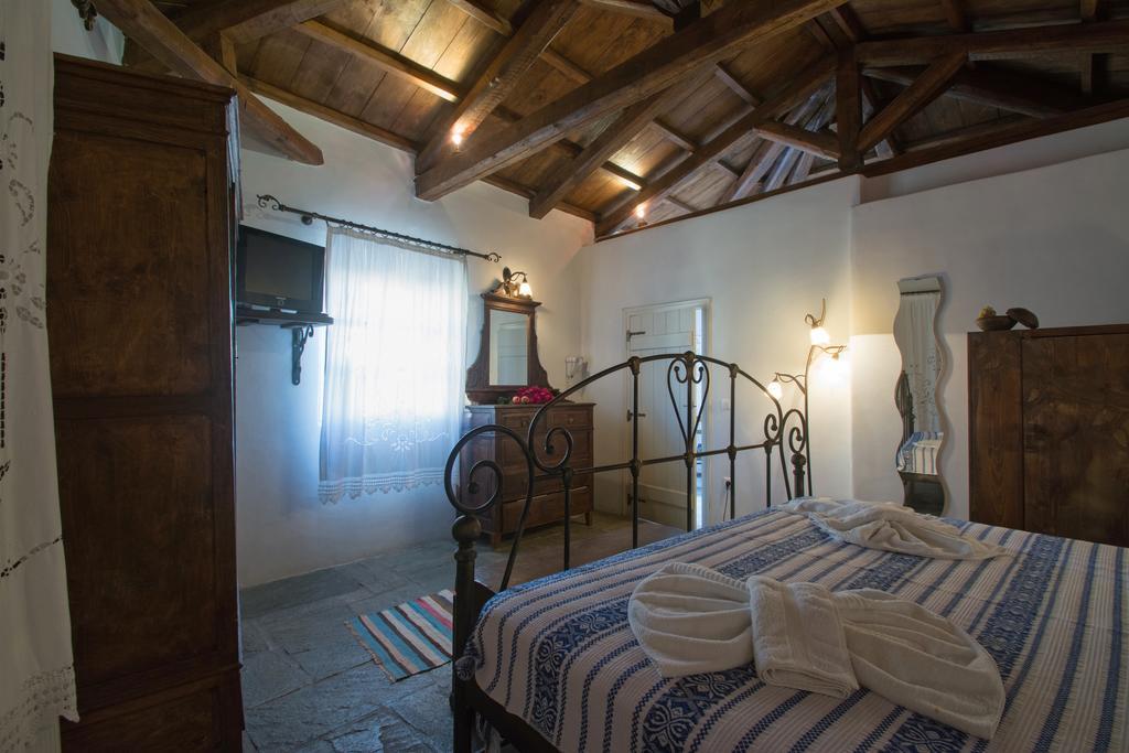 Mitáta Abramis Rooms מראה חיצוני תמונה