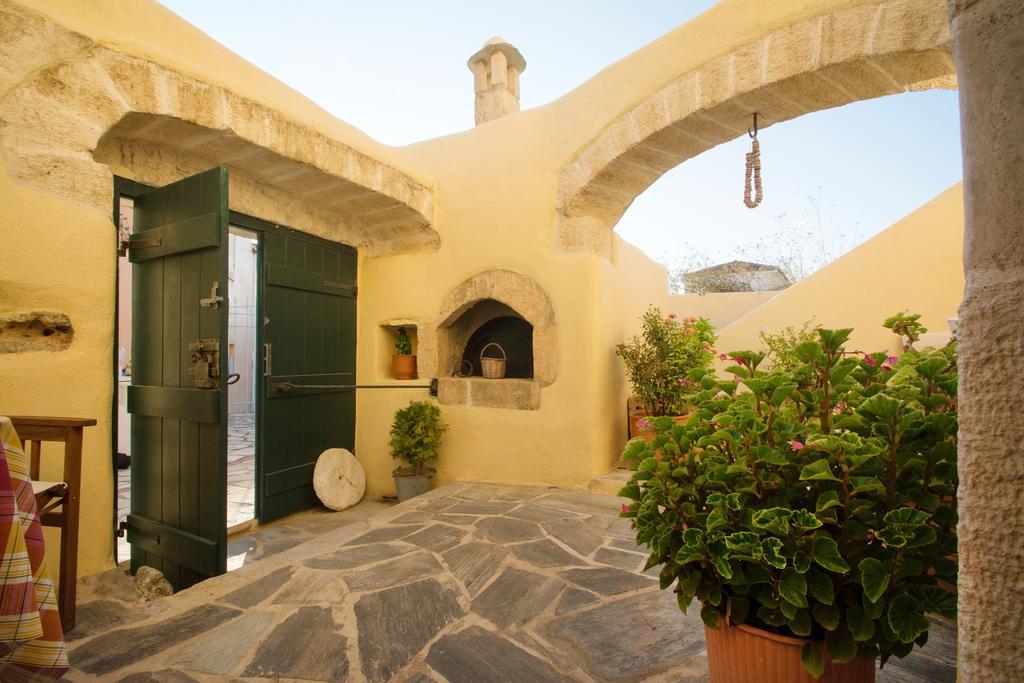Mitáta Abramis Rooms מראה חיצוני תמונה