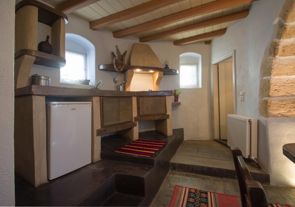 Mitáta Abramis Rooms מראה חיצוני תמונה