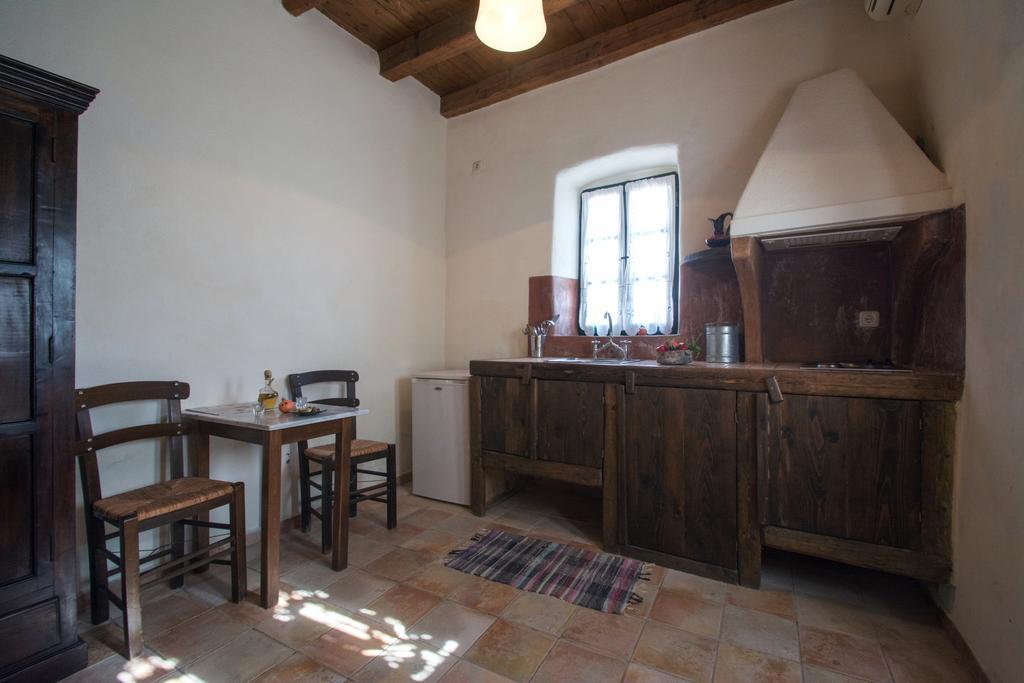 Mitáta Abramis Rooms מראה חיצוני תמונה