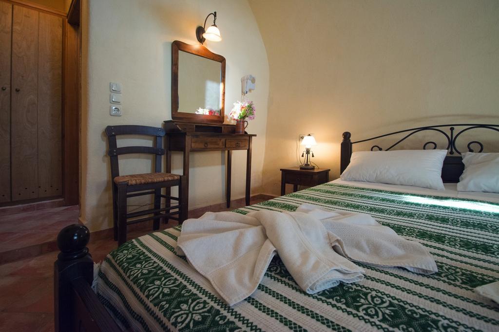 Mitáta Abramis Rooms מראה חיצוני תמונה