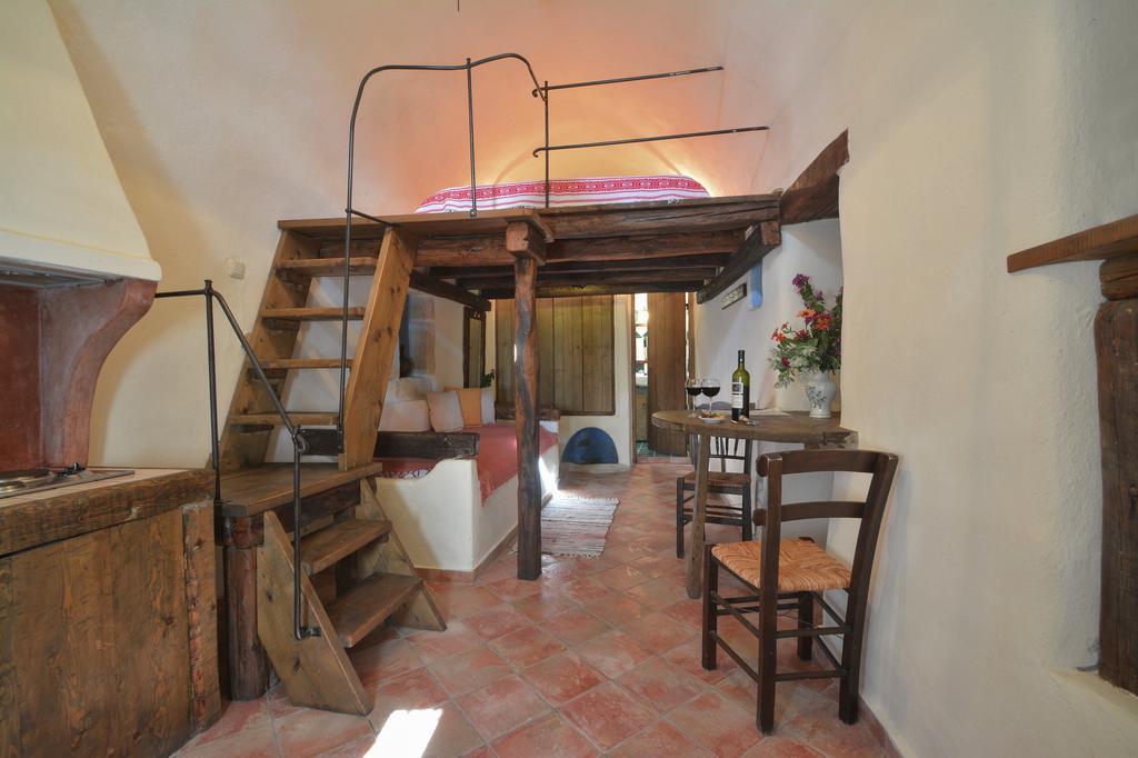 Mitáta Abramis Rooms מראה חיצוני תמונה
