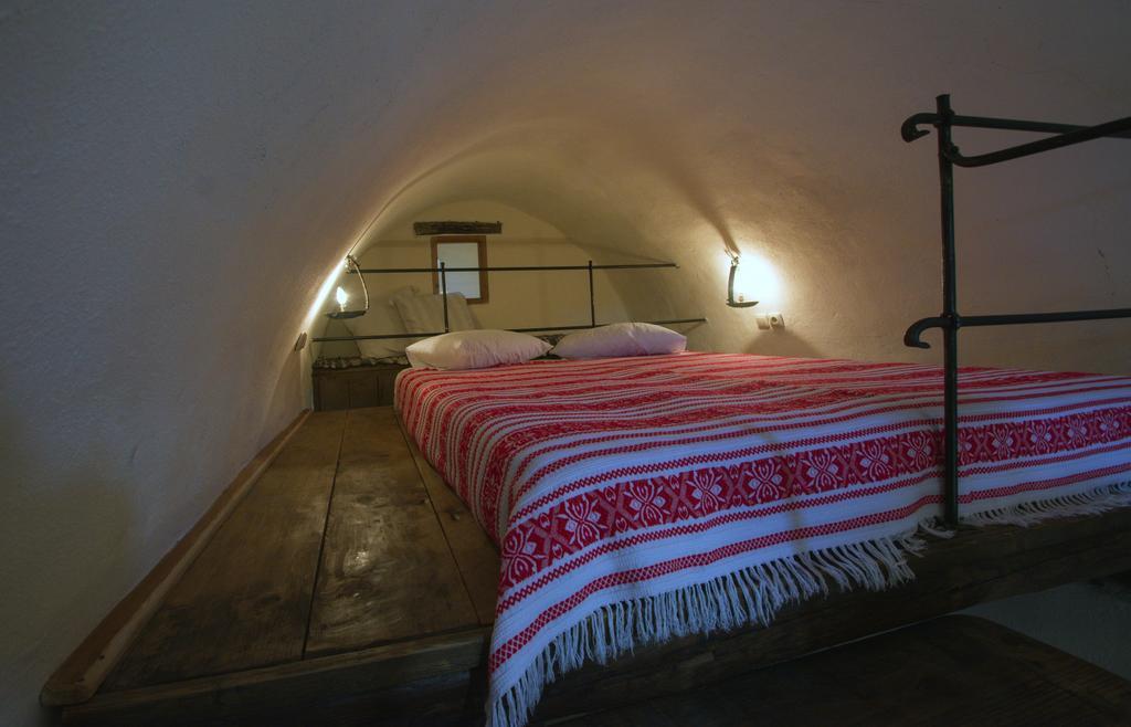 Mitáta Abramis Rooms מראה חיצוני תמונה